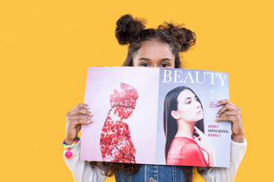 喜欢读杂志的快乐女孩